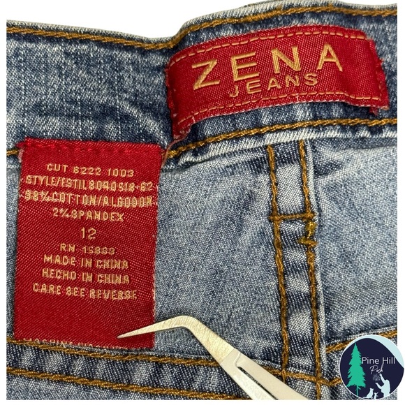 Vintage Y2K Zena Capri Jeans Womens 12 Blue Mid-rise Straight Leg Cuffed EUC - Picture 9 of 12